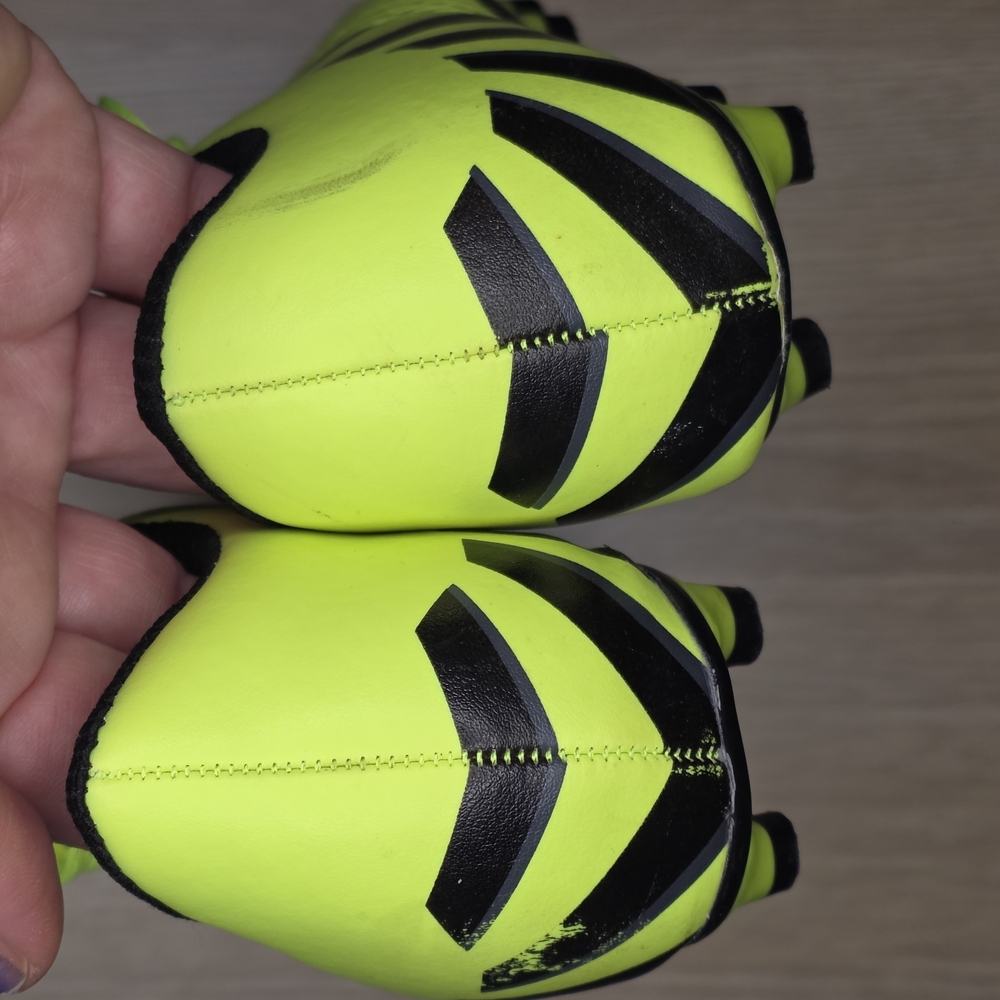 Kids Neon Electeic Green Soccer Cleats Little Kids 11 (Fit My 5/6y/o) - Picture 4 of 7